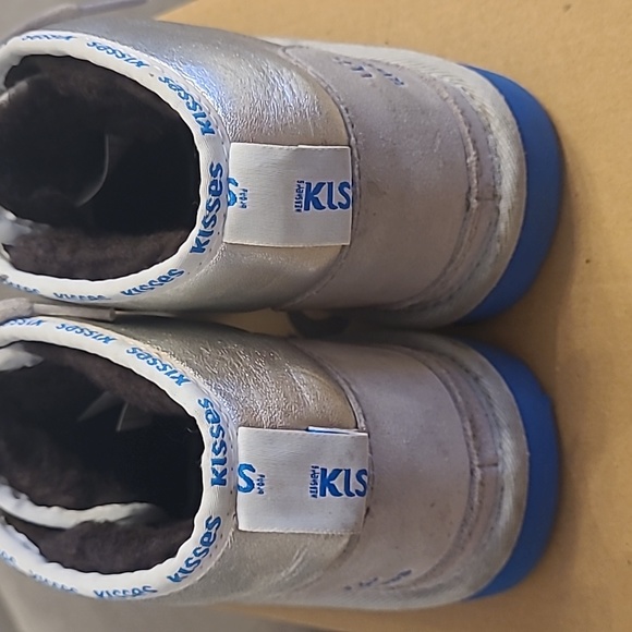 UGG Kisses Neumel booties - Picture 5 of 16